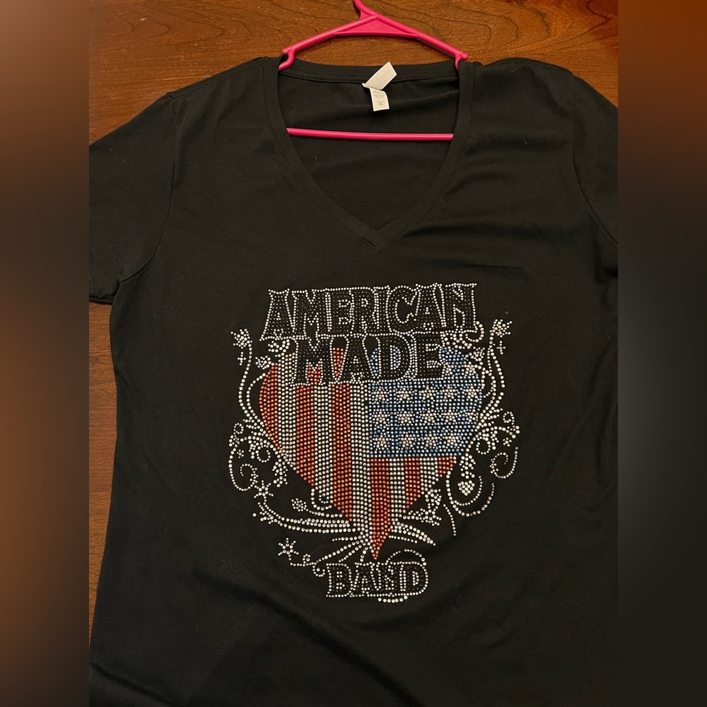 Black v-neck t shirt, size 3XL